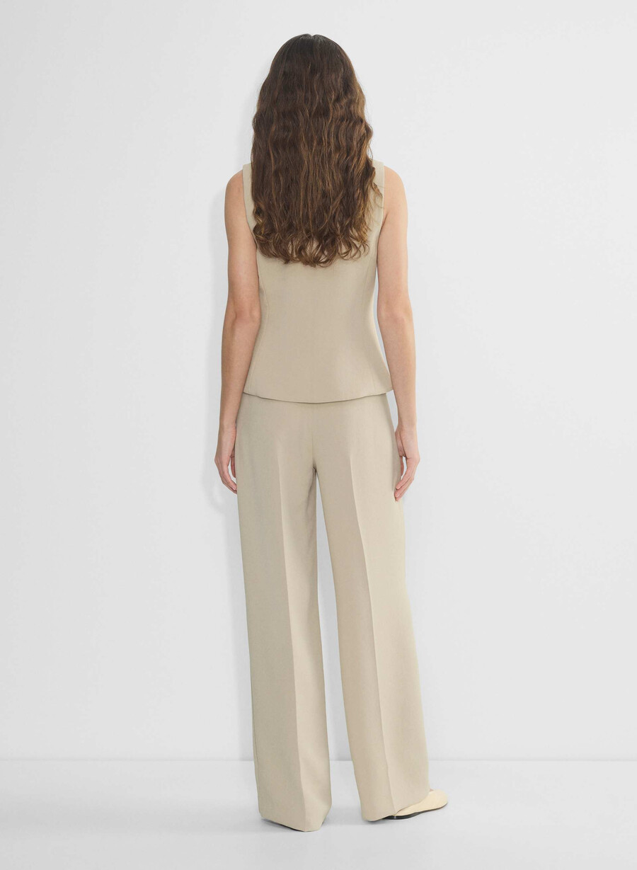 pantalonii the effortless pant mai largi - crepette marcona beige