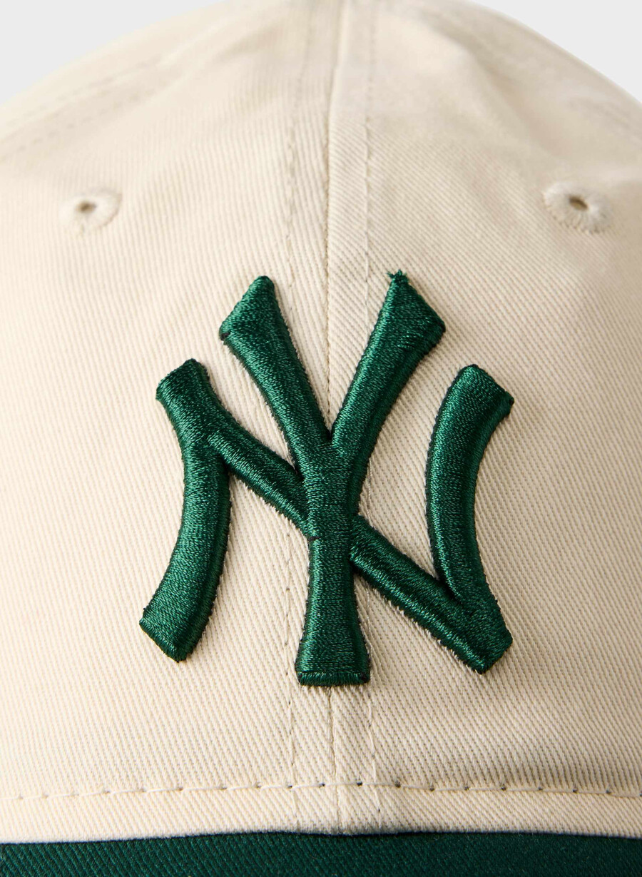 Șapcă new era new york yankees 9twenty scarab birchscarab