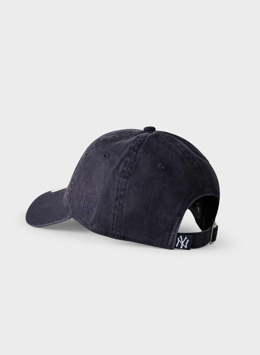 Șapcă new era new york yankees 9twenty spĂlatĂ dk nt nvy white