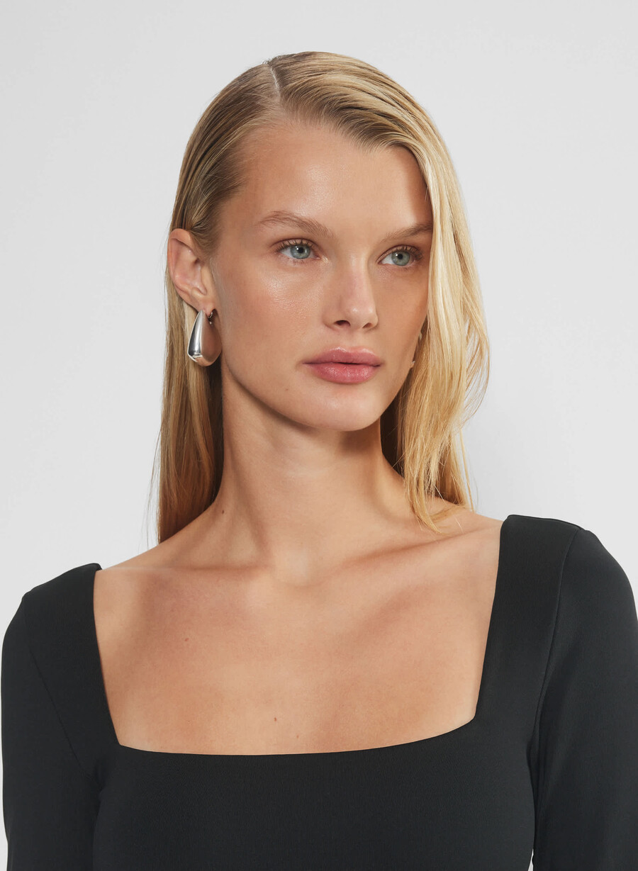 tricou original contour cu guler pătrat și mânecă lungă negru