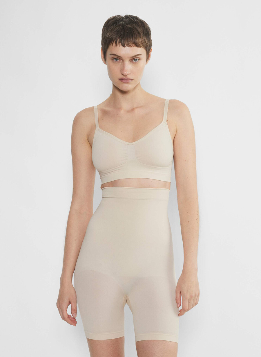 shapeenhance short seamless sand