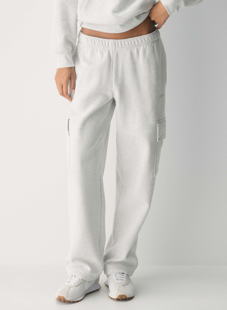 pantaloni de trening cozy sweatfleece mega cargo heather cloud white