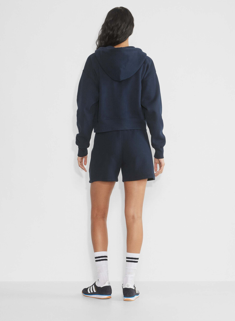 pantaloni scurți confortabili din fleece boyfriend la jumătatea coapsei admiral