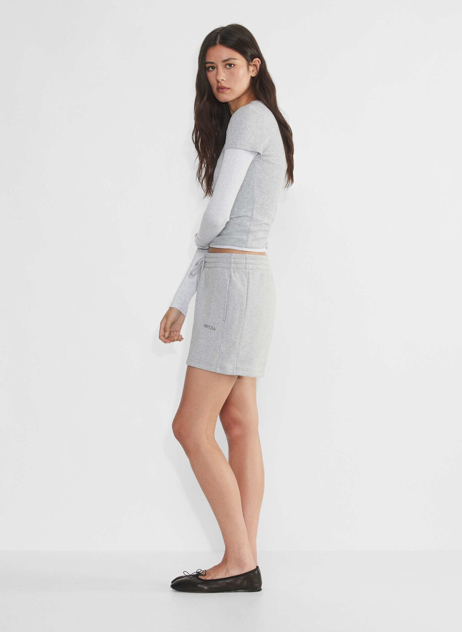 pantaloni scurți confortabili din fleece boyfriend până la jumătatea coapsei heather chrome