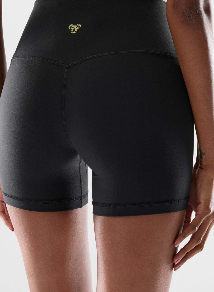 pantaloni scurți butter cheeky hi-rise de 5 negri