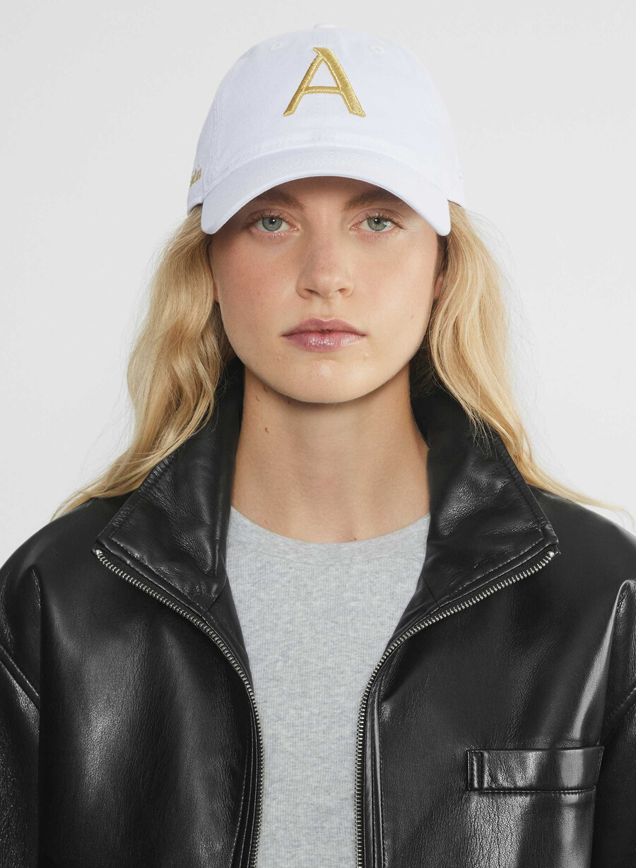 pălărie new era x aritzia 9twenty albhero gold