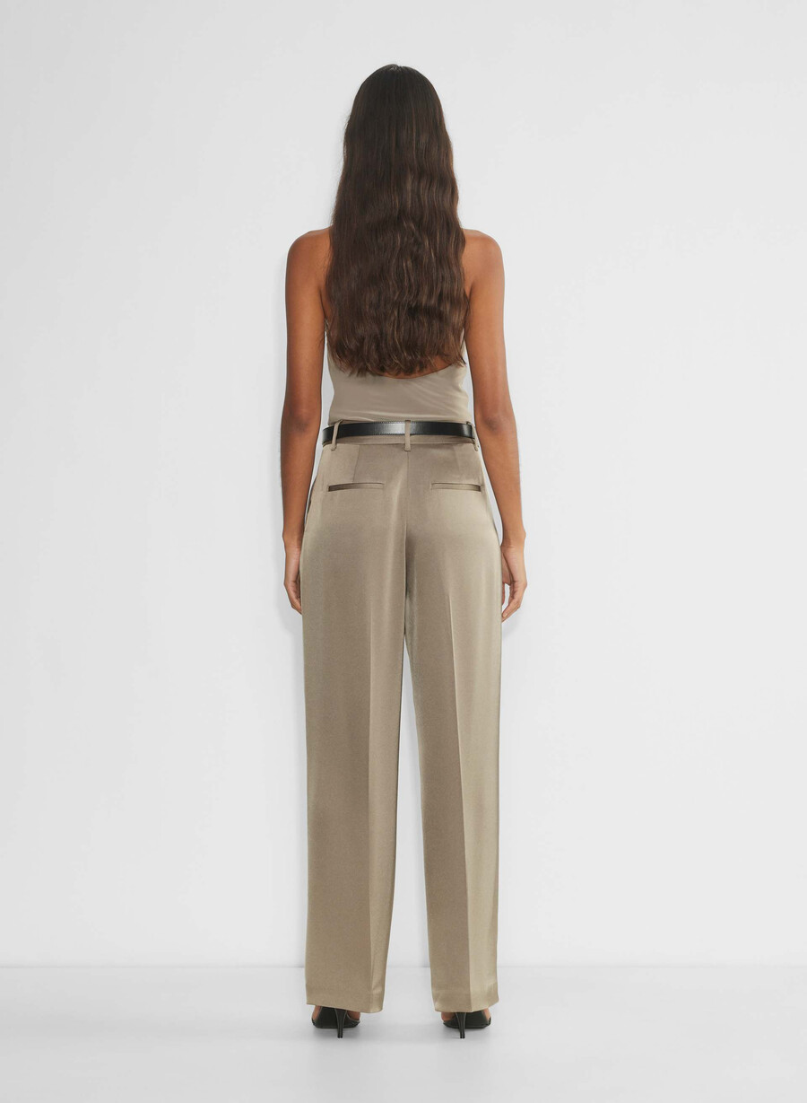 pantalonii effortless satin nomad taupe