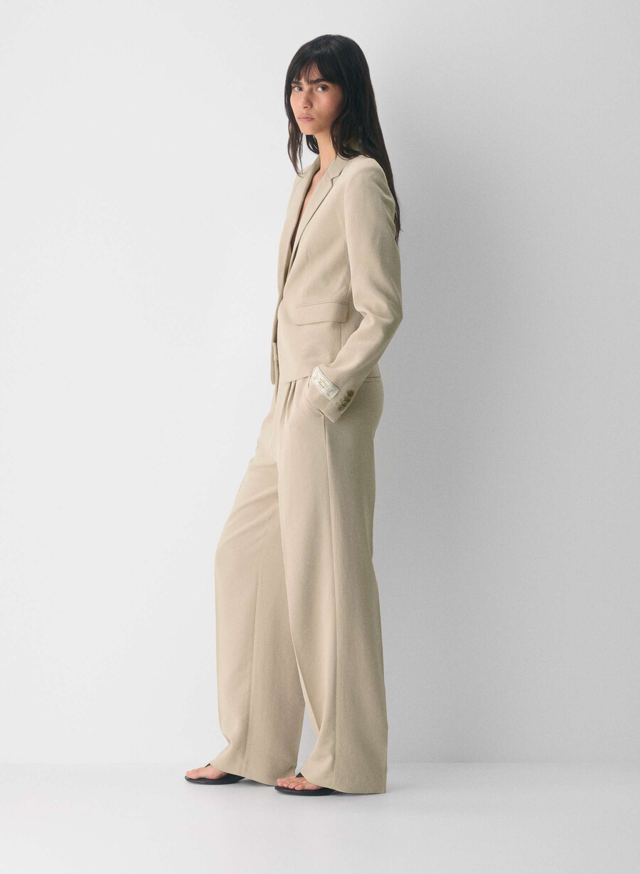 blazer etichetă - crepette marcona beige