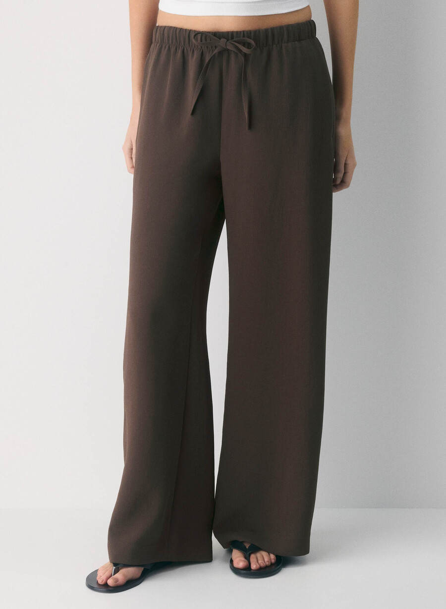 pantalonii lodge - crepette maro mocha intens