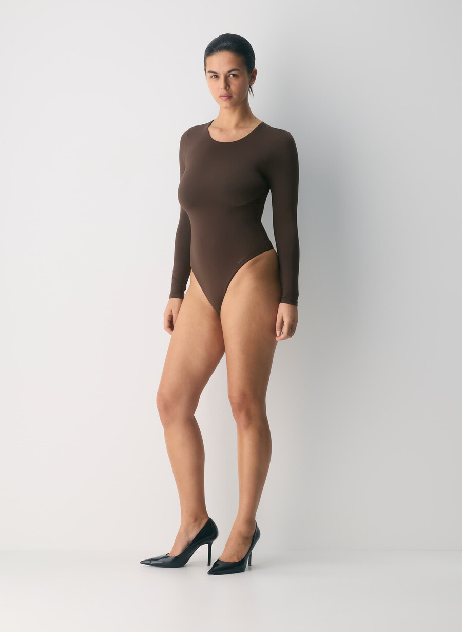 body contour prosperity crew original maro intens