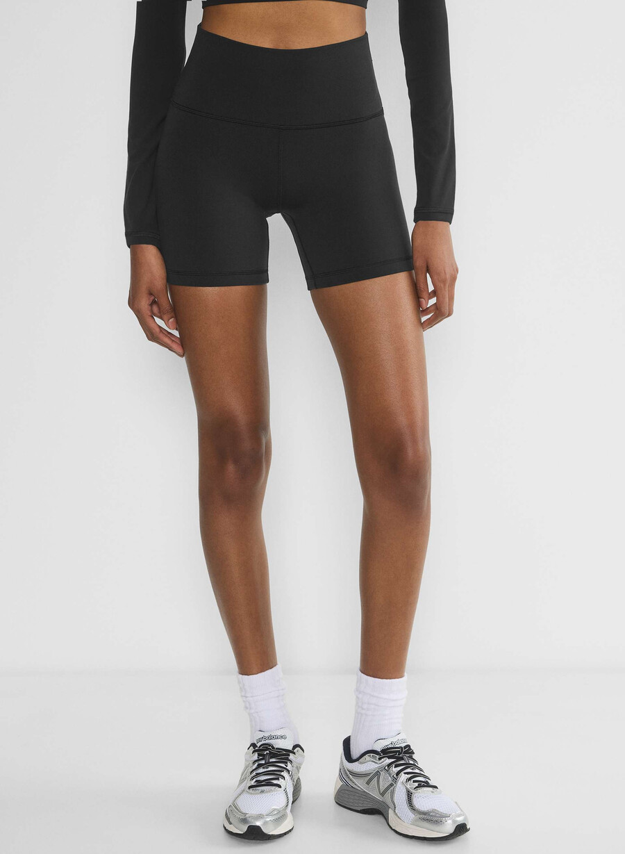 pantaloni scurți life cheeky hi-rise de 5 negri