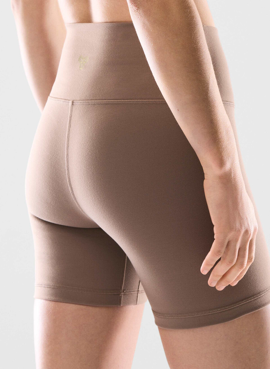 life atmosphere hi-rise short 5 deep taupe