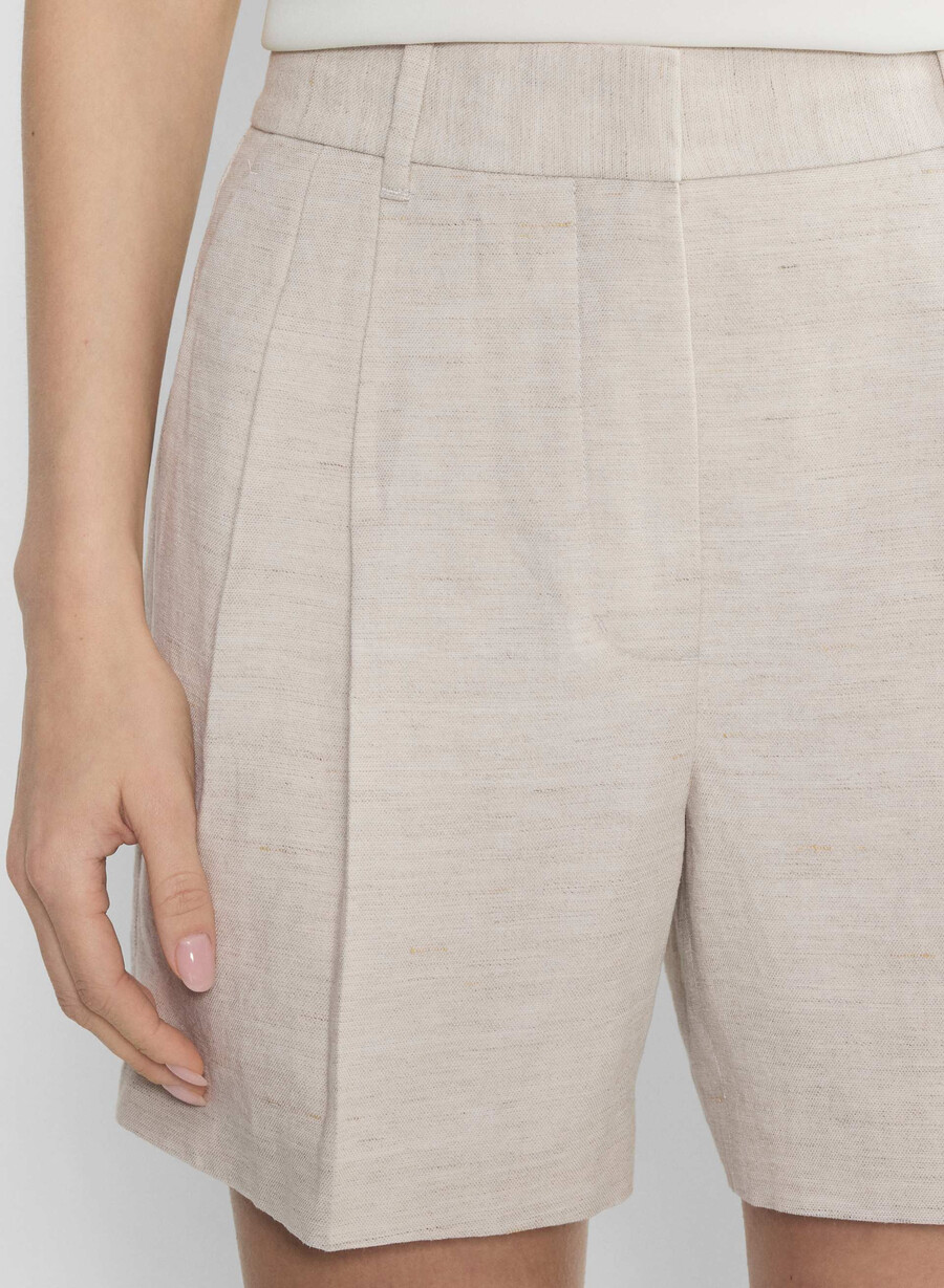 pantaloni scurți effortless la mijlocul coapsei - cruiselinen natural ecru