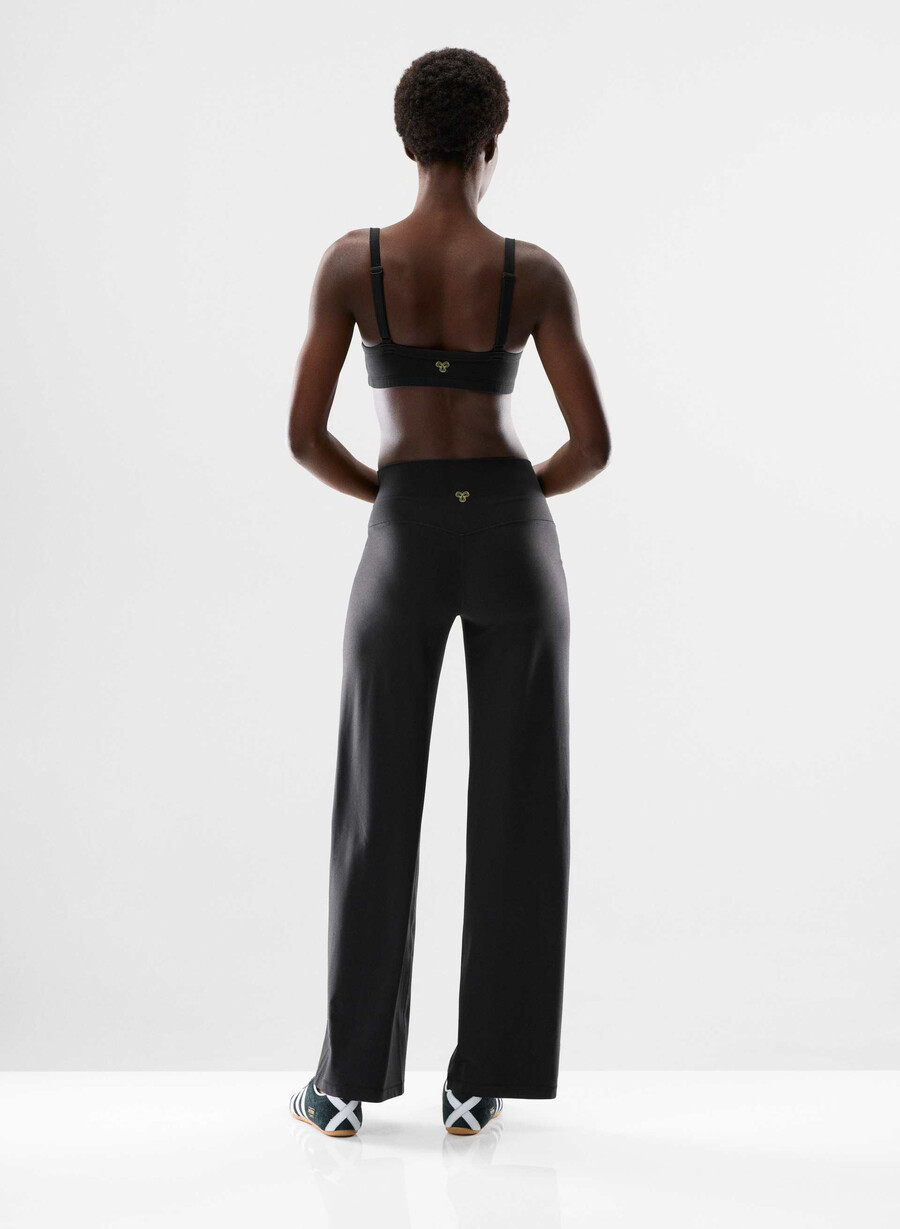 pantaloni butter asana negri