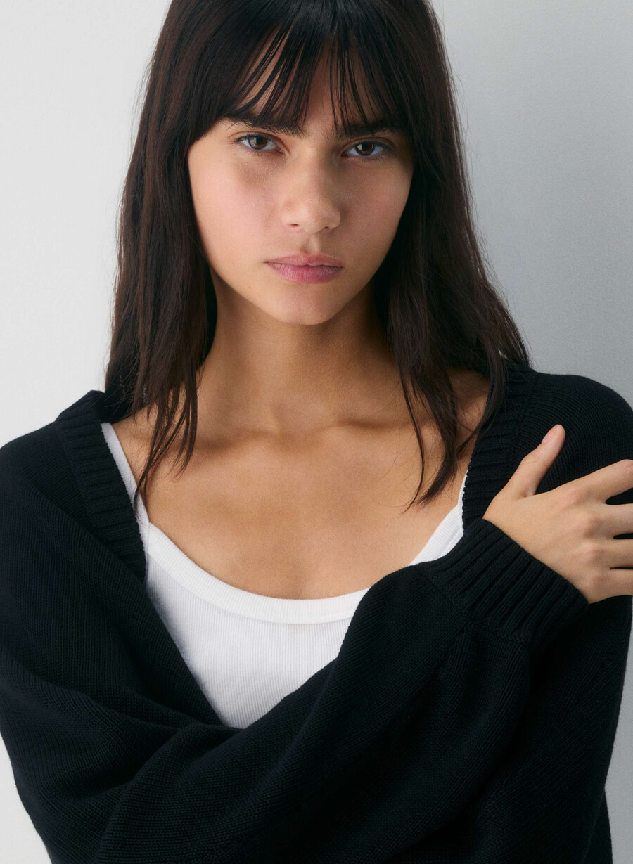 gramercy shrug negru