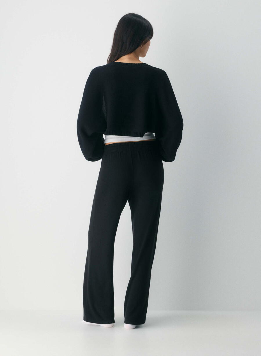 gramercy shrug negru