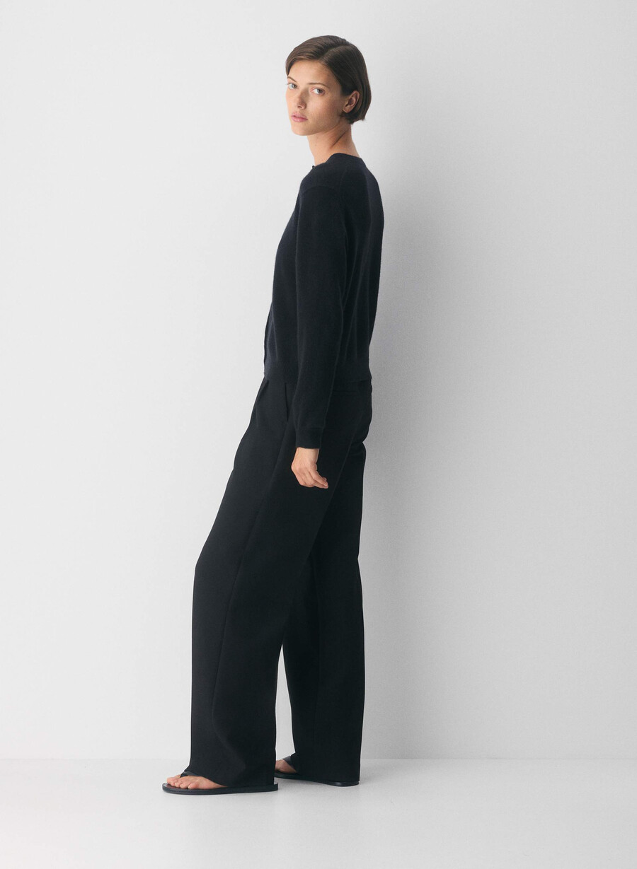 cardigan model cașmir bare negru