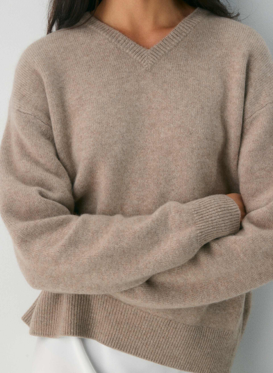 pulover essential cashmere lejer cu decolteu în v nevopsit hthr nmd taupe
