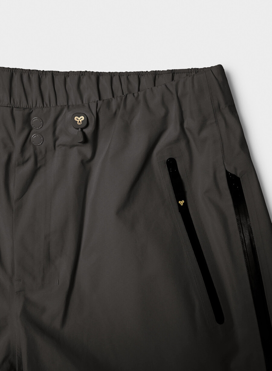 pantaloni gore-tex factor negri