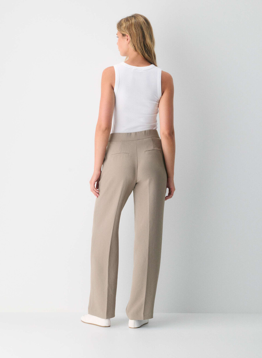 pantalonii limitless pant cu croială curbată - crepetă nomad taupe