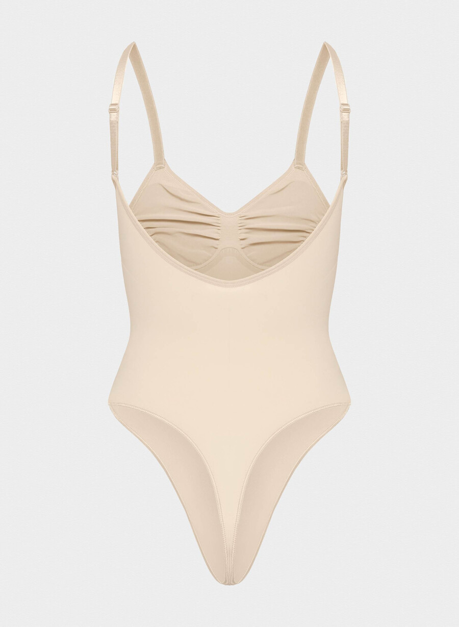body tanga shapeenhance cu spate jos nisipiu