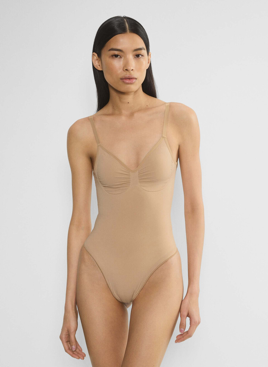 body tanga shapeenhance cu spate jos culoare maro deschis