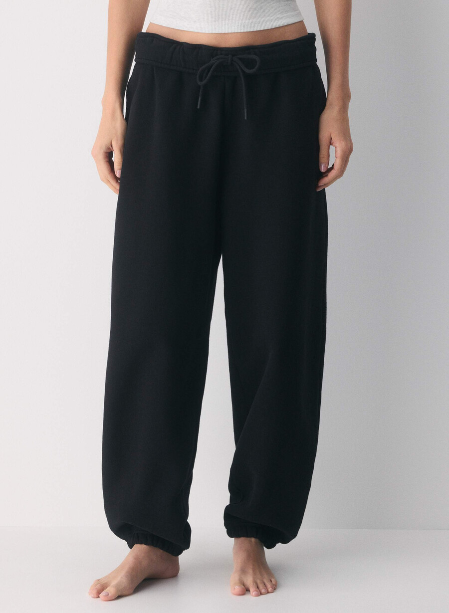 pantaloni jogger largi cozy sweatfleece mega foldover negri