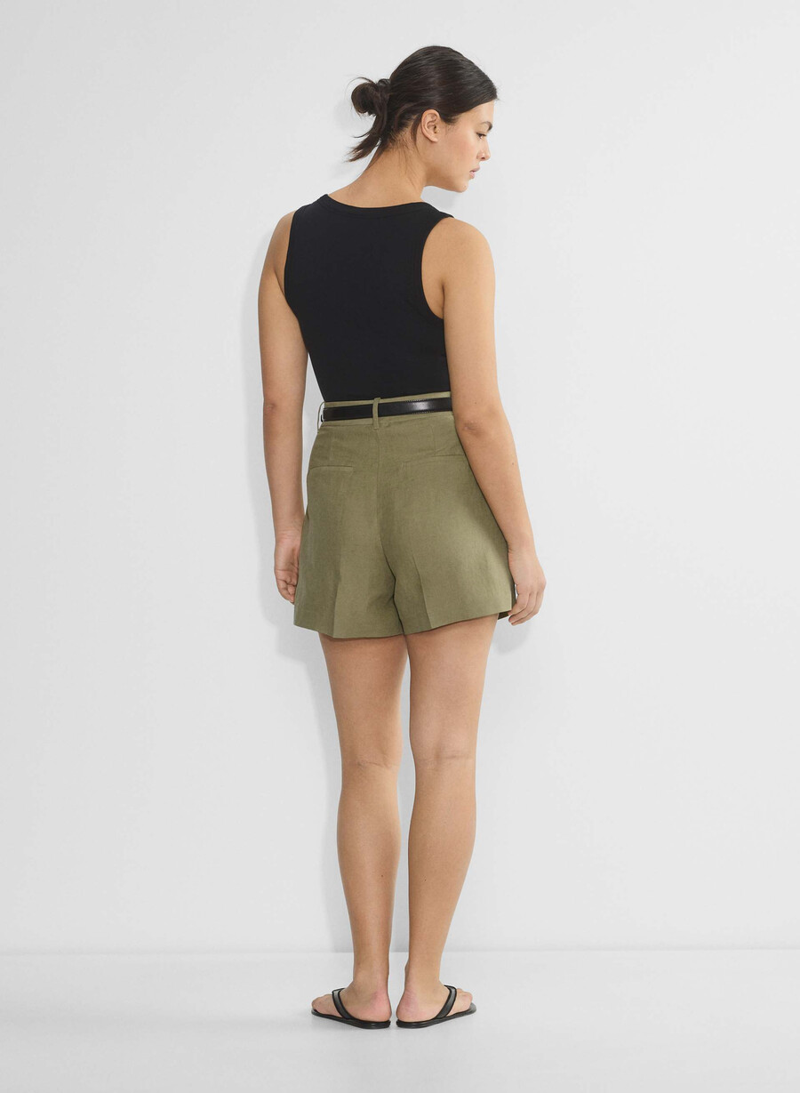 pantaloni scurți the effortless short cu croială curbată până la jumătatea coapsei măsline uscate la soare