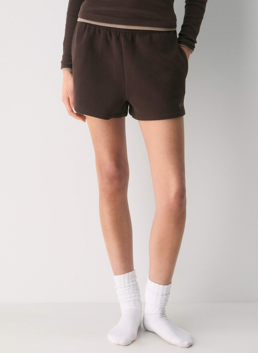 pantaloni scurți mini cozy sweatfleece mega hi-rise maro mocha