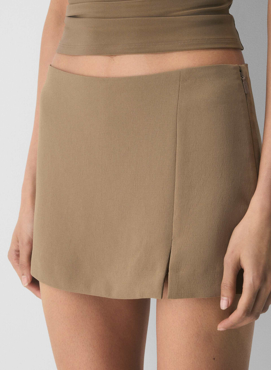 daphne skort - crepette folio brown