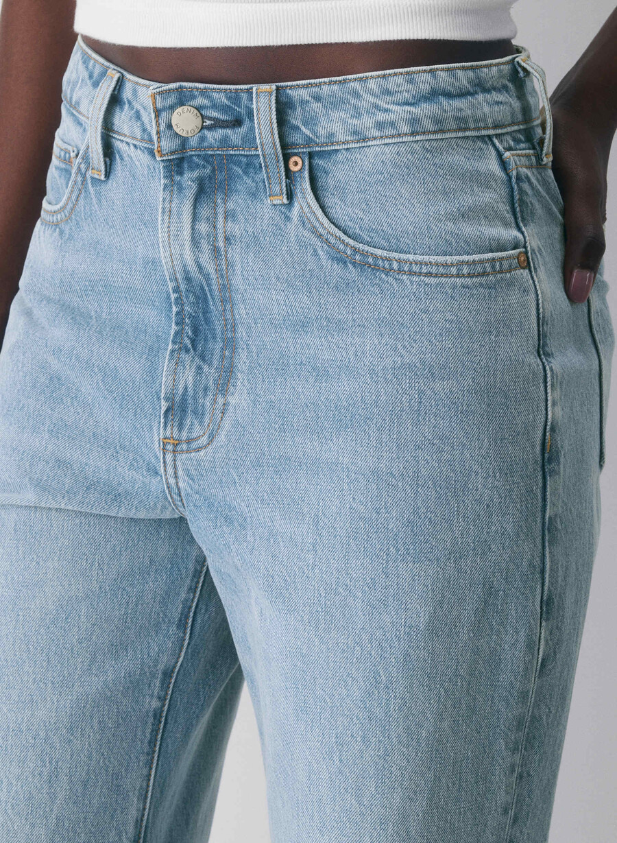 blugi largi cu talie înaltă the farrah curve-fit denim forum 7 ani bleu taboo
