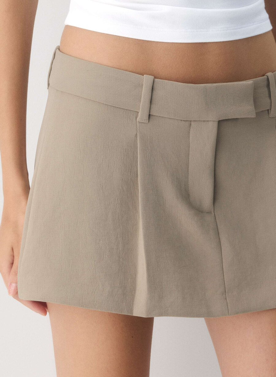 define short - crepette nomad taupe