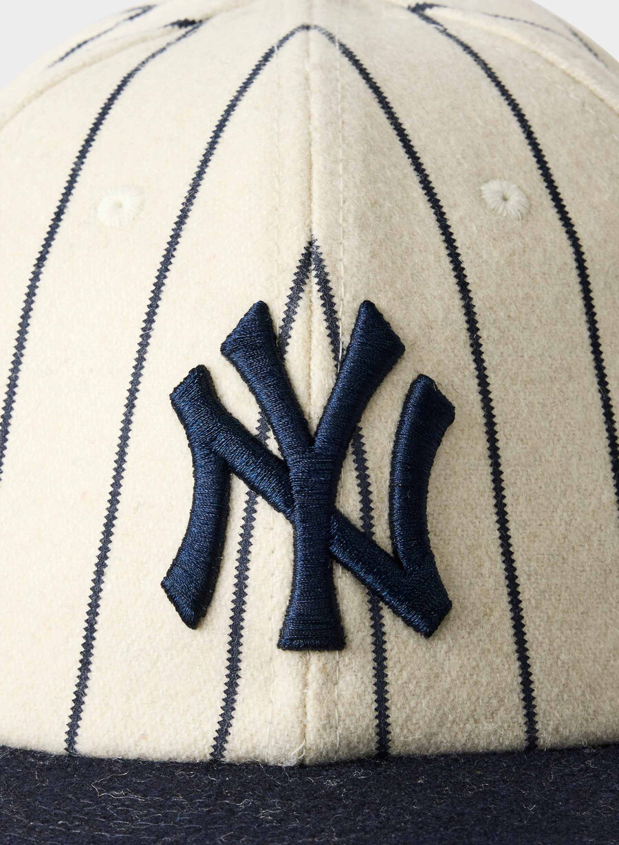 Șapcă new era new york yankees 9fifty retro crown culoarea mesteacănnoapte întunecată bleumarin