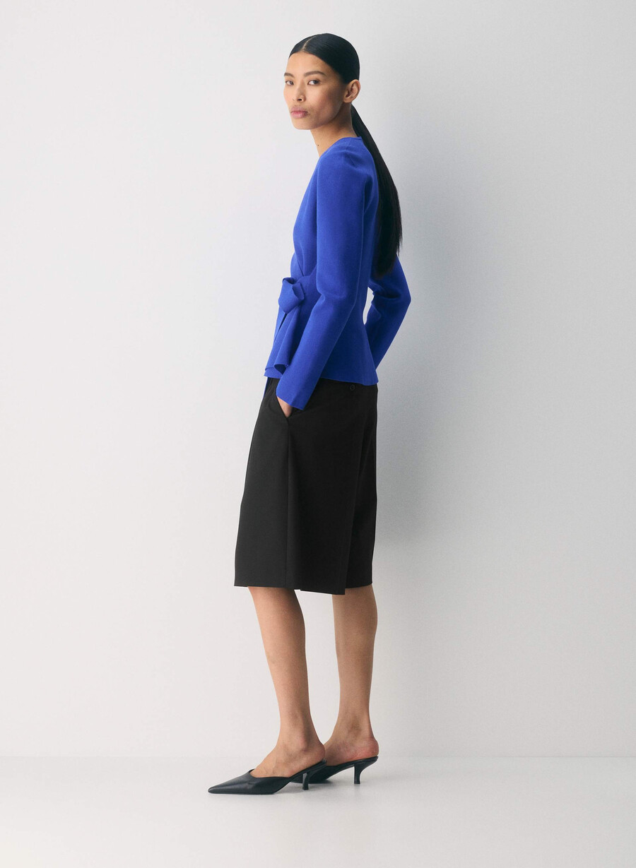 cardigan pentru navetiști - wonder yarn ablaze blue