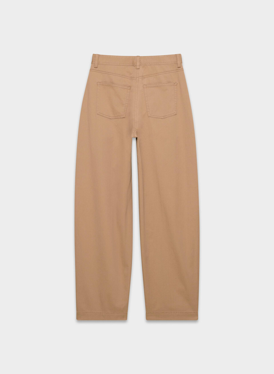 pantaloni chino relaxați cu talie înaltă model butoi culoare bronz spălat camel