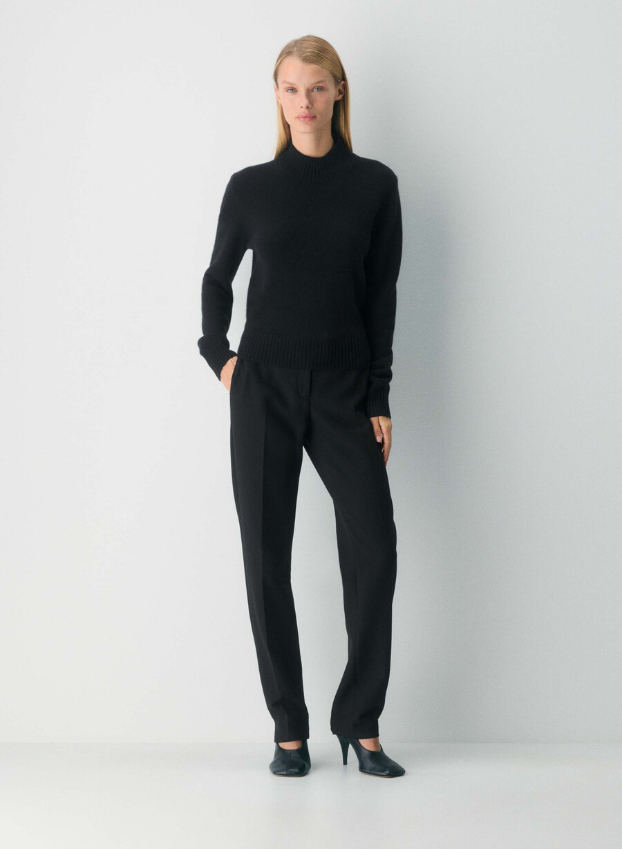 pulover essential cashmere shrunken mockneck negru