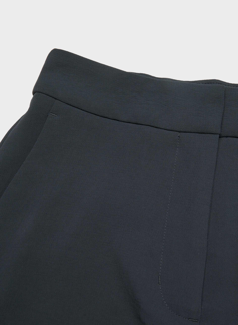 pantaloni scurți the limitless short micro bleumarin închis