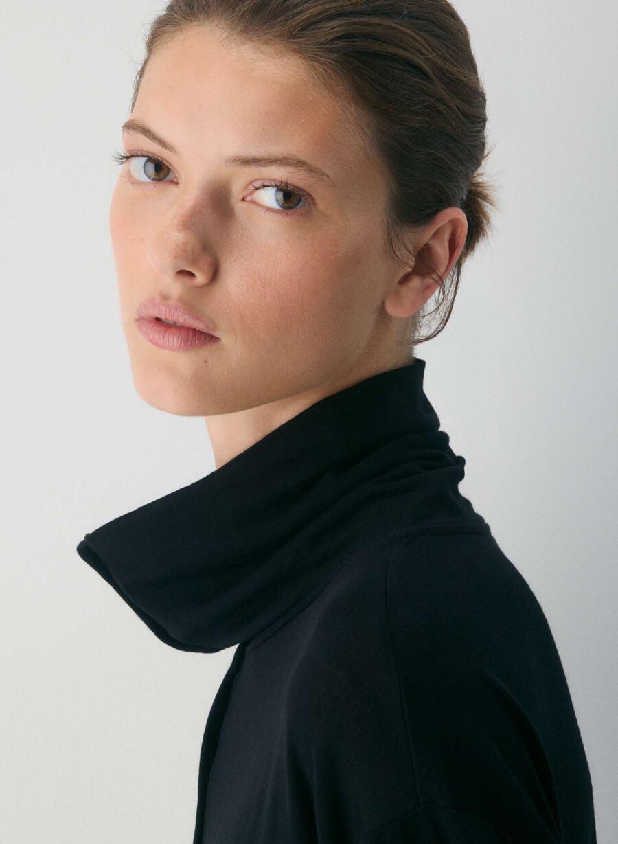 turtleneck riverside cocoa powder brown