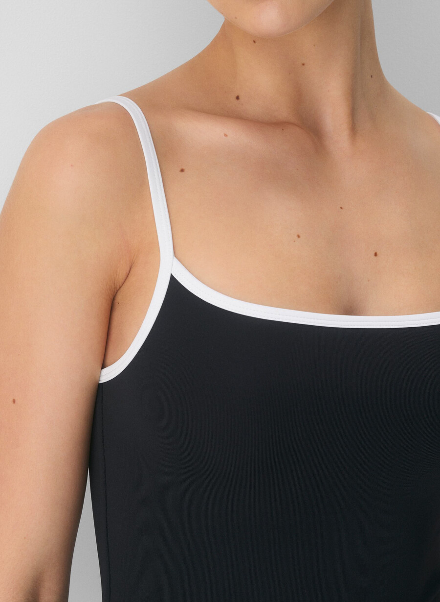 bluză original contour swoop negrualb