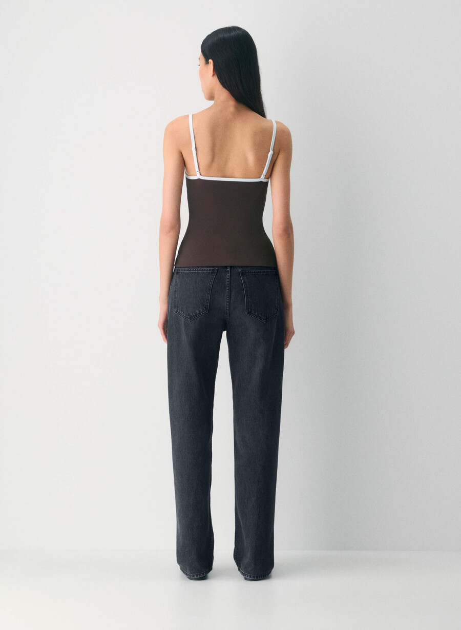 bluză original contour swoop cami culoarea rich mocha maroalb