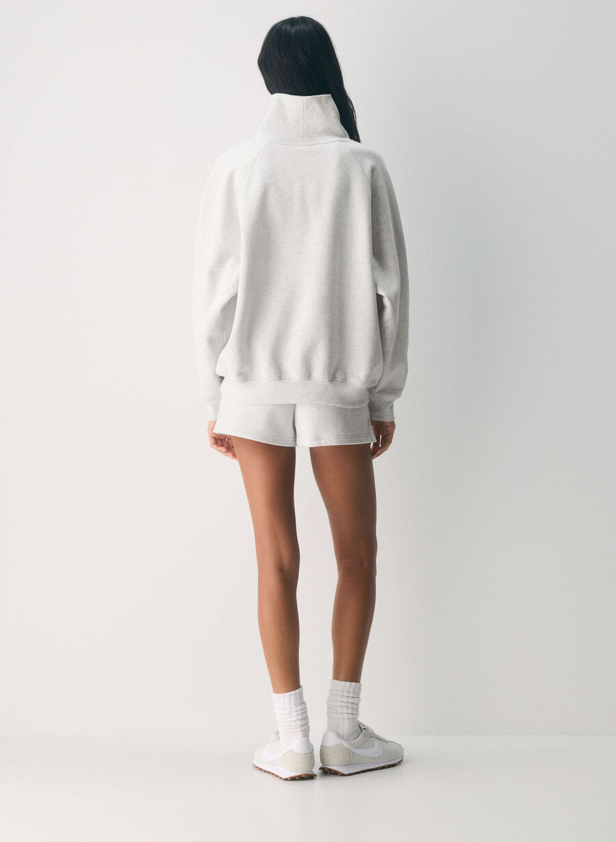 bluză confortabilă din fleece mega raglan cu guler tip pâlnie alb-negru