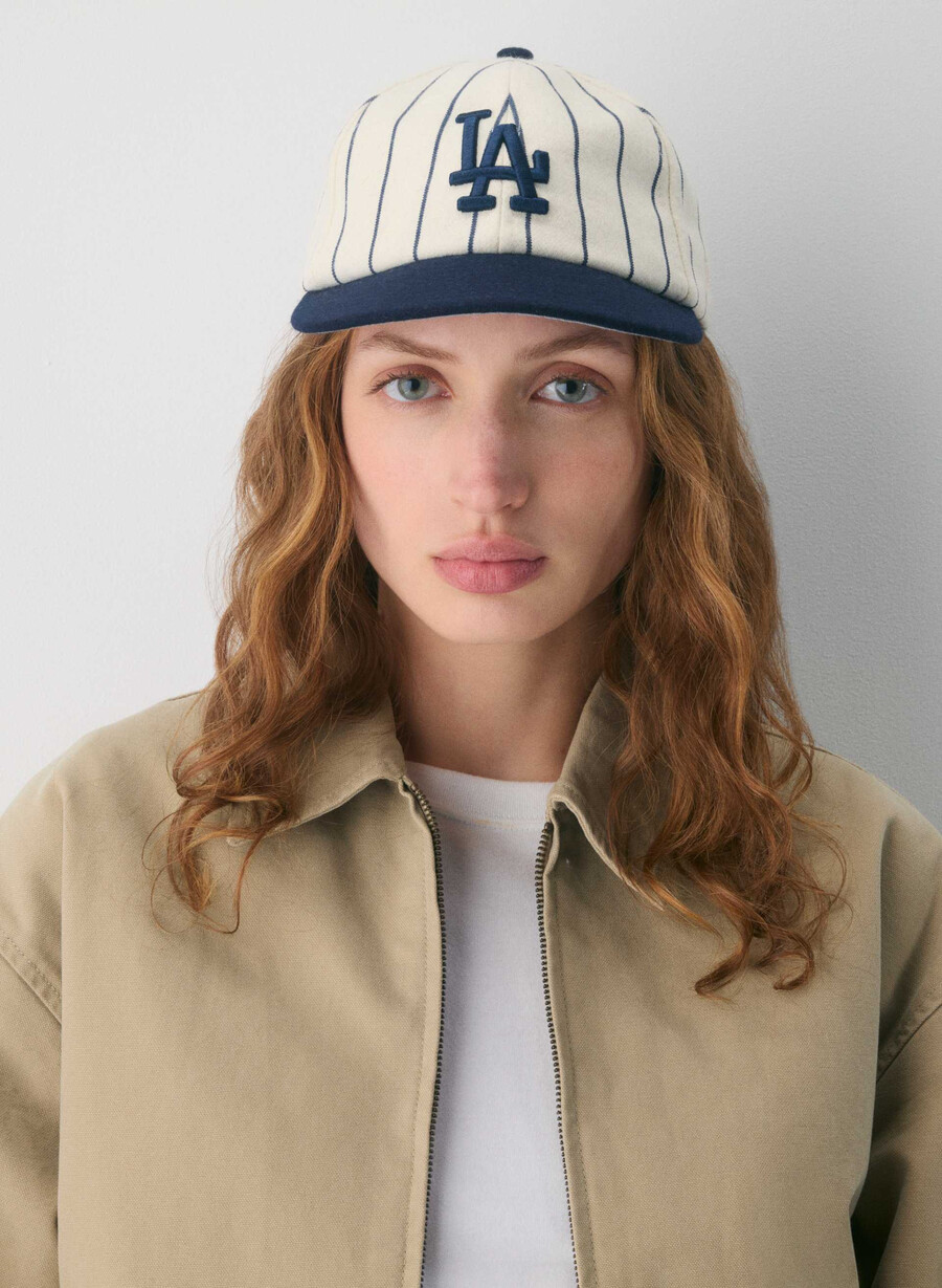 Șapcă new era los angeles dodgers 9fifty retro crown culoarea mesteacănnoapte întunecată bleumarin