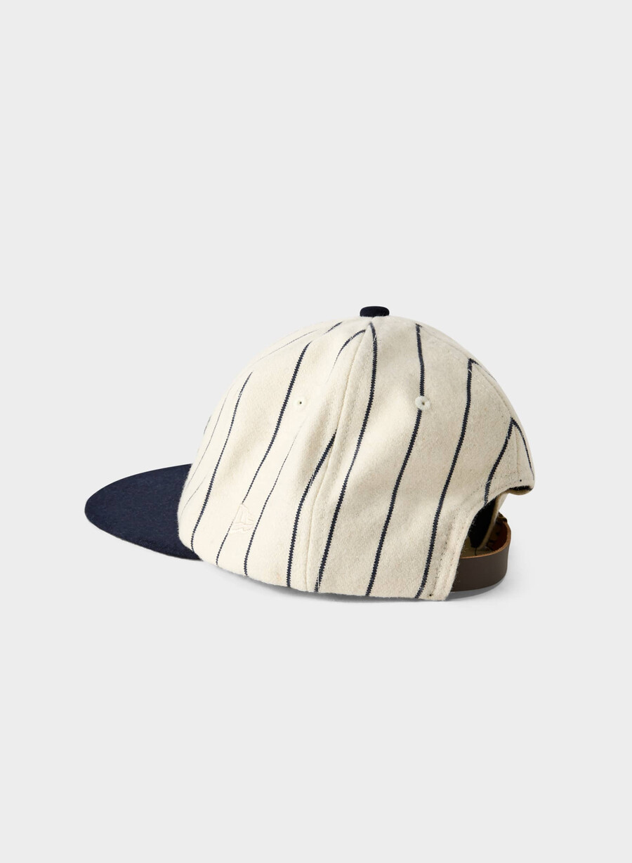 Șapcă new era los angeles dodgers 9fifty retro crown culoarea mesteacănnoapte întunecată bleumarin