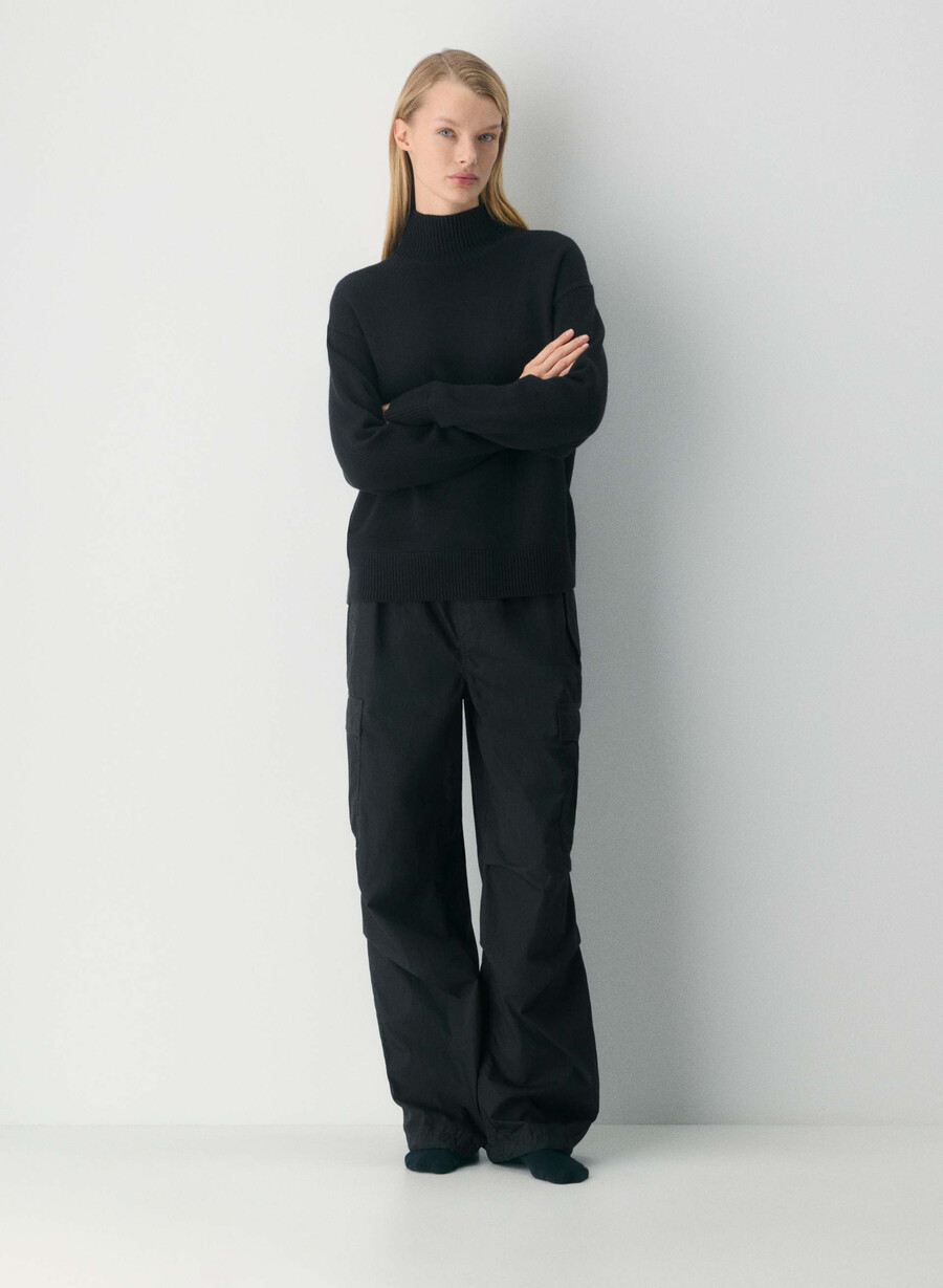 pantaloni yara parachute negri