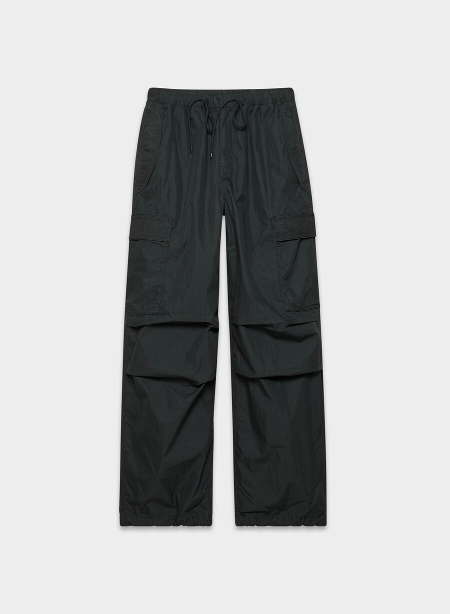 pantaloni yara parachute negri