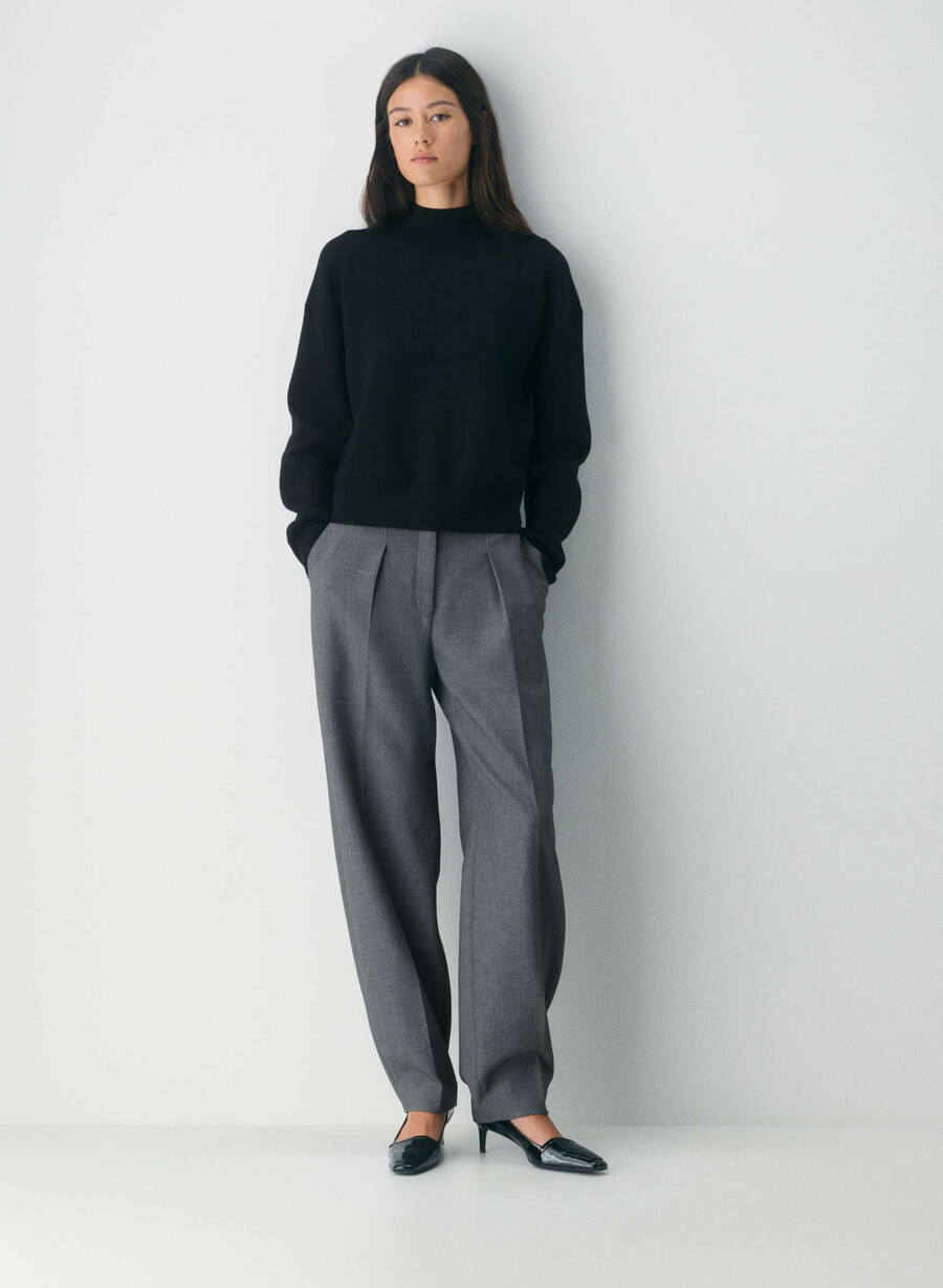 village mockneck negru