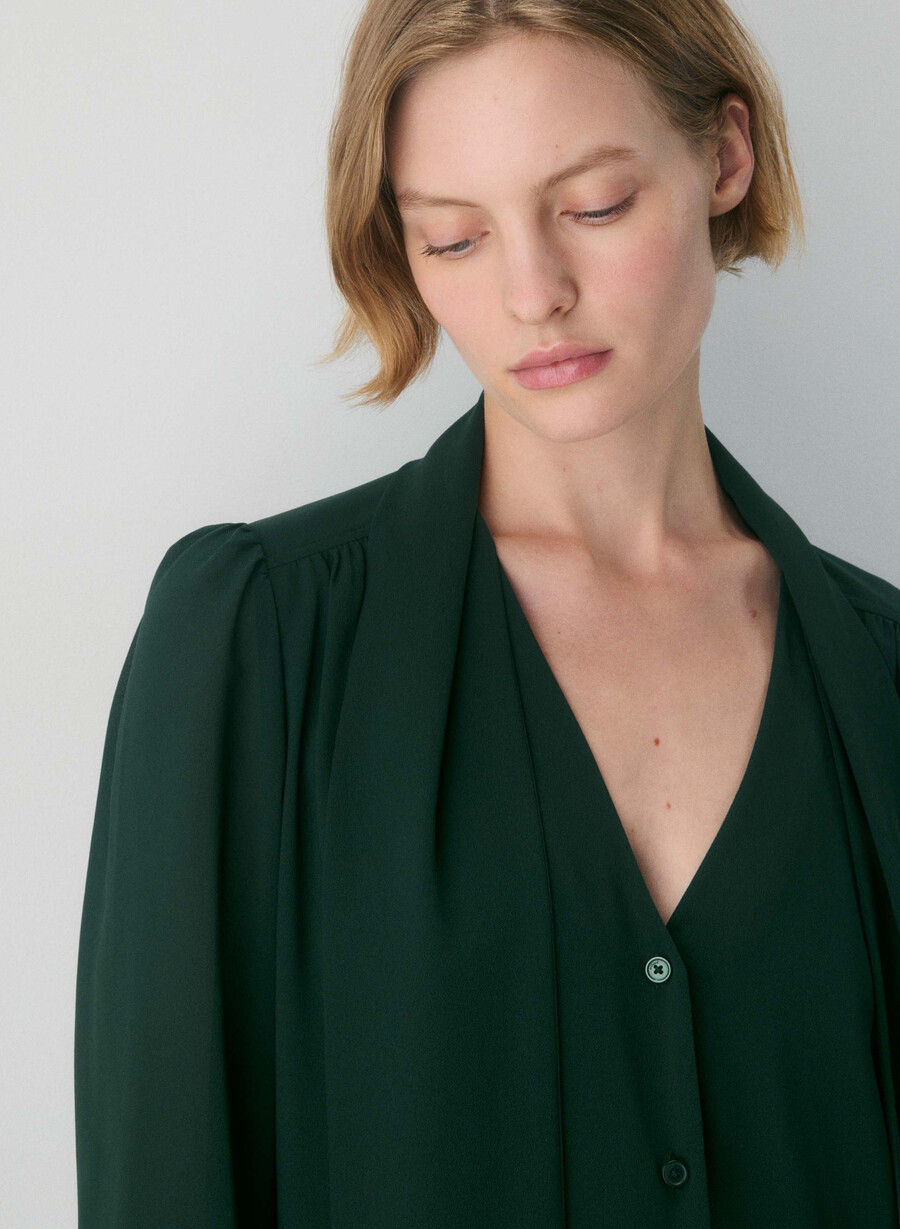 rochie manor scarab