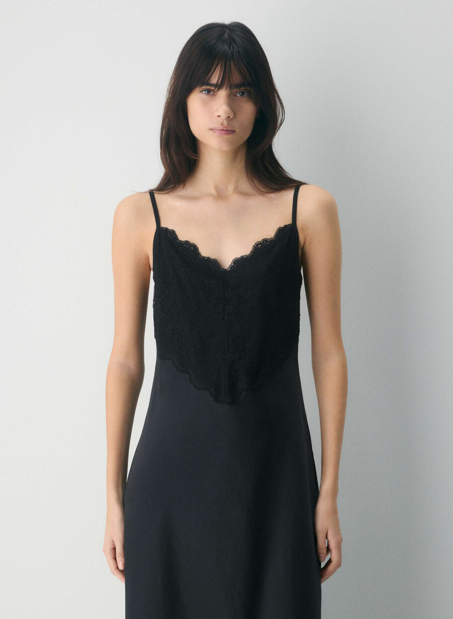 rochie memorize din satin negru