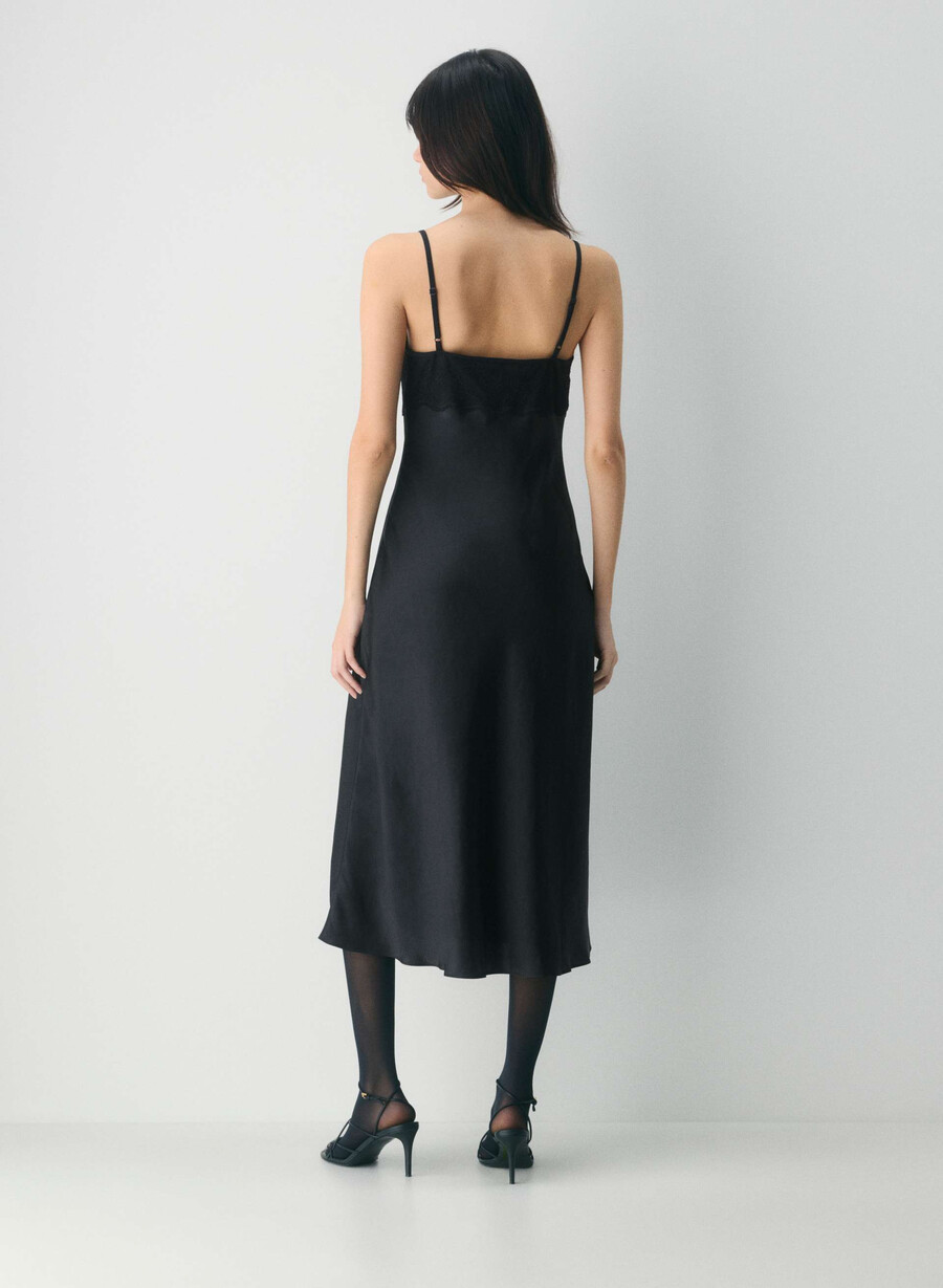 rochie memorize din satin negru