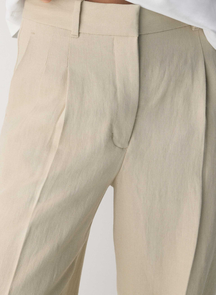 pantalonii fără efort - in bej pergament